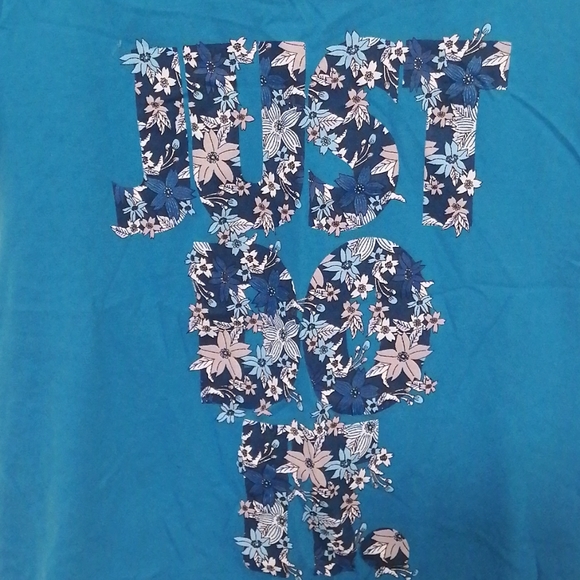 Nike cotton tee - Picture 2 of 3